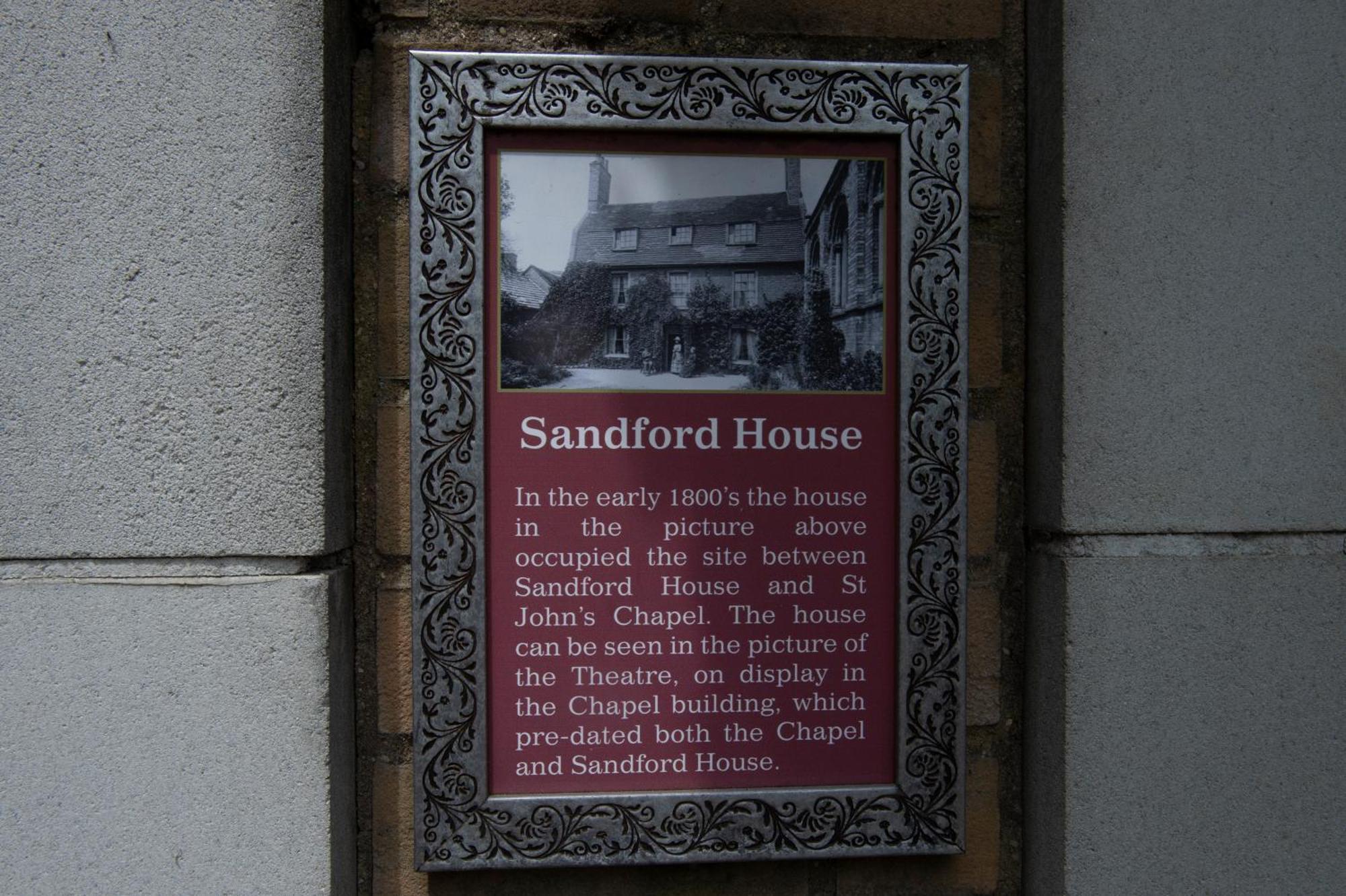 Sandford House Hotel Wetherspoon Huntingdon Exterior foto