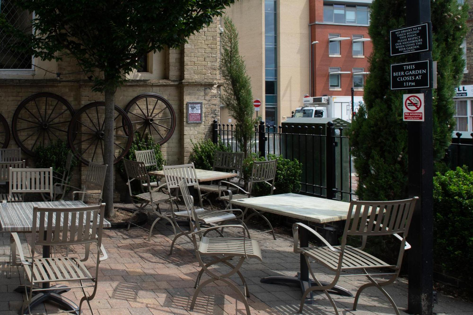 Sandford House Hotel Wetherspoon Huntingdon Exterior foto